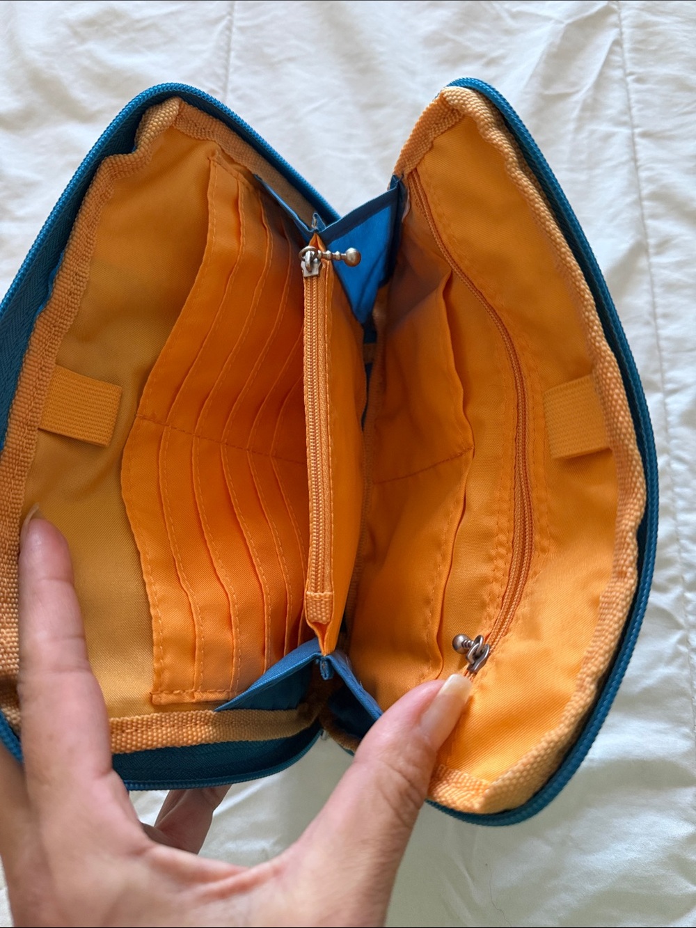 Baggallini Crossbody/belt bag - Picture 5 of 8